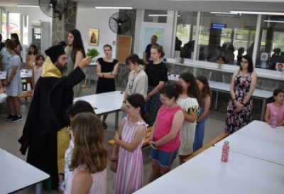 ΑΓΙΑΣΜΟΣ ΓΙΑ ΤΗΝ ΕΝΑΡΞΗ ΤΗΣ Α΄ ΚΑΤΑΣΚΗΝΩΤΙΚΗΣ ΠΕΡΙΟΔΟΥ ΤΩΝ ΚΟΡΙΤΣΙΩΝ ΣΤΙΣ ΚΑΤΑΣΚΗΝΩΣΕΙΣ ΤΗΣ ΙΕΡΑΣ ΜΗΤΡΟΠΟΛΕΩΣ